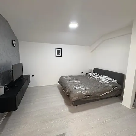 Apartment Fenix Iii *